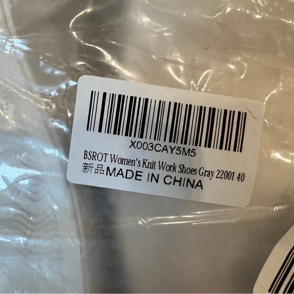 NWT Slip On Grey Knit Shoe - Picture 3 of 6